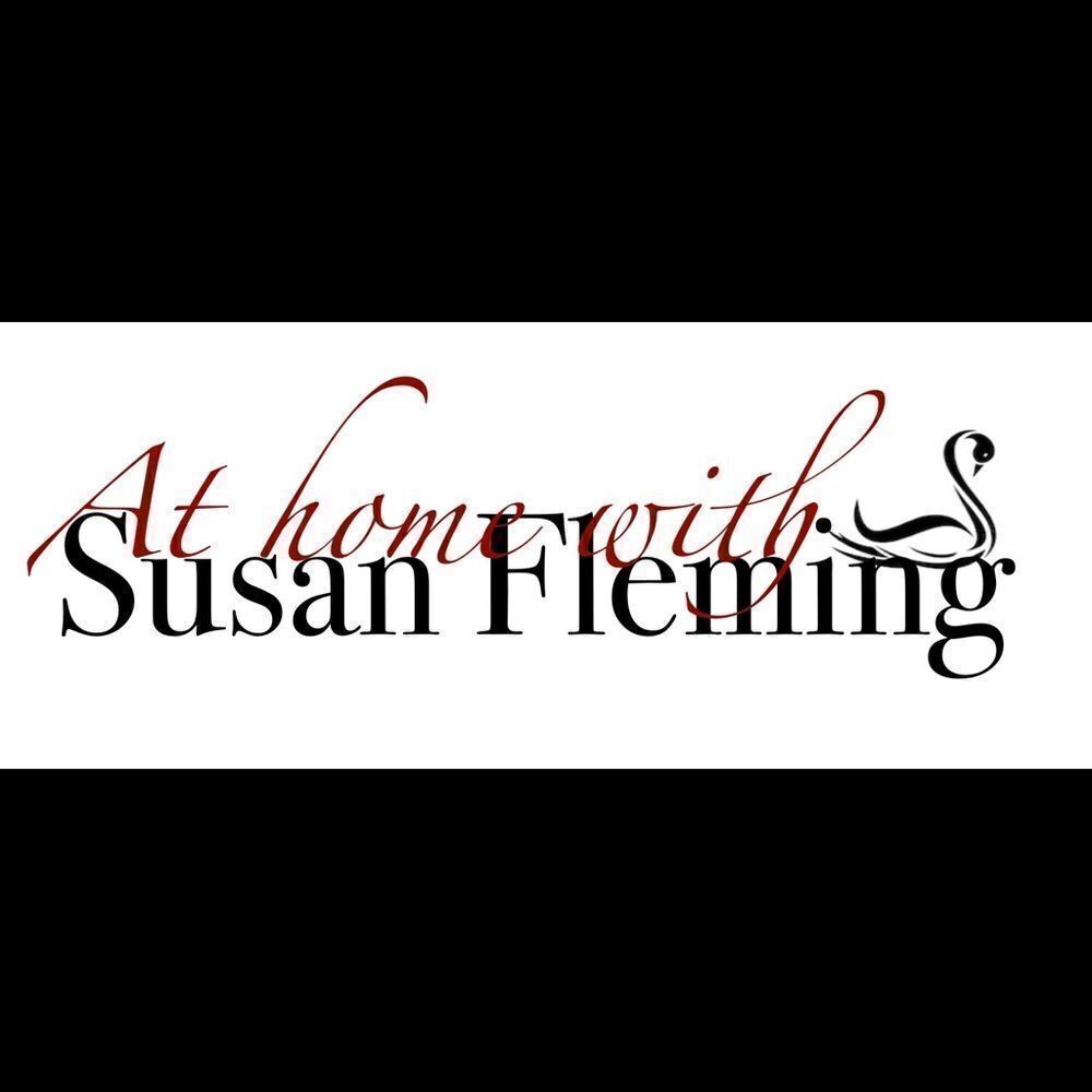 Retro-inspired table linens and accoutrements